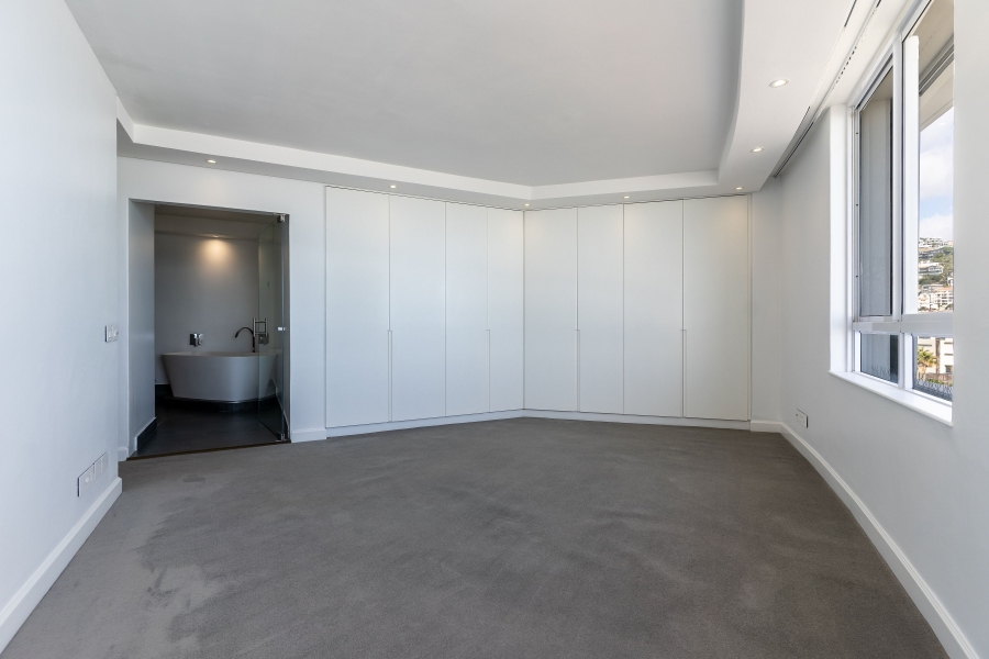 2 Bedroom Property for Sale in Bantry Bay Western Cape